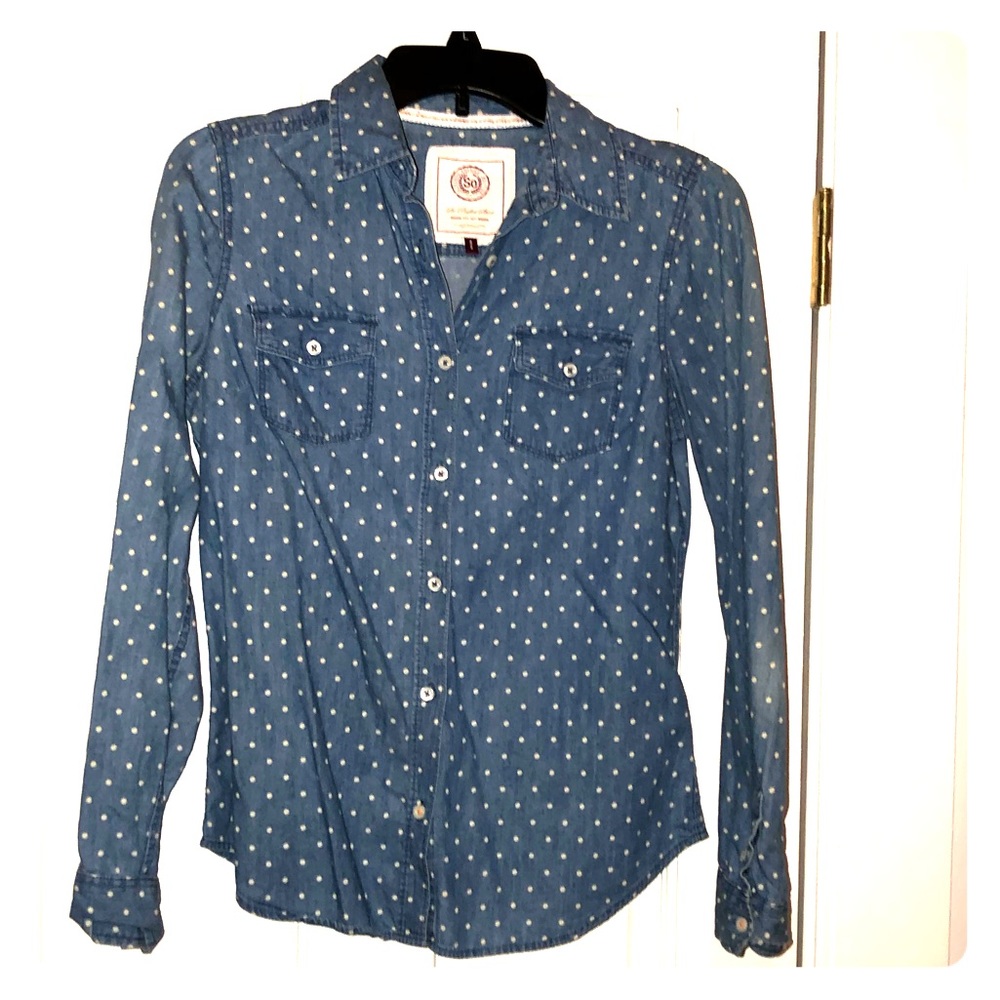 Chambray Button Up with Polka Dots (M)